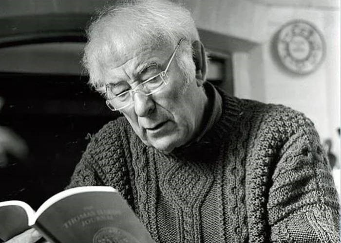 seamus-heaney-in-2004
